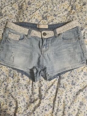 No Boundaries Light Wash Denim Shorts with White Eyelet Trim